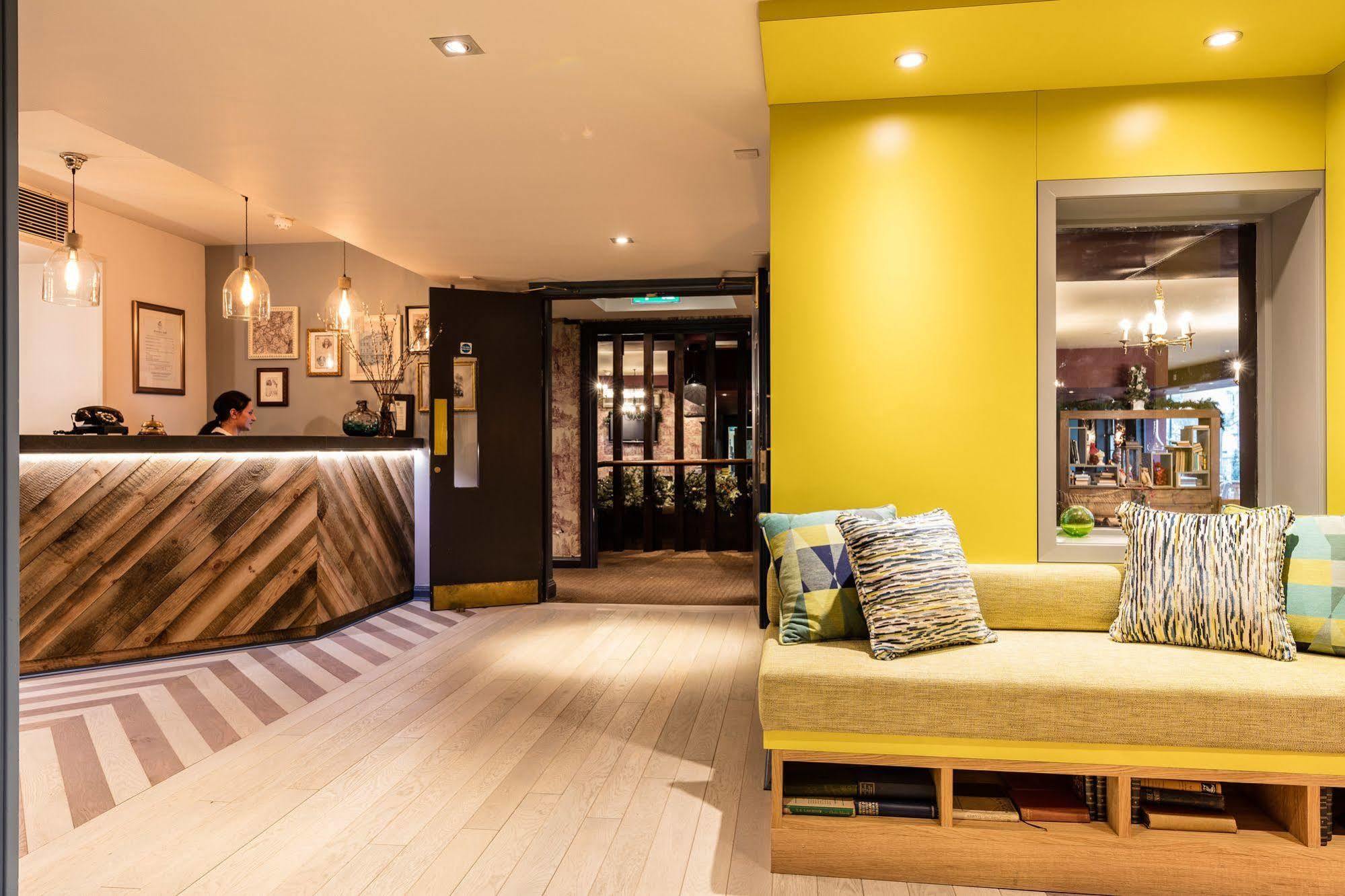The Alexander Pope Hotel تويكنهام المظهر الخارجي الصورة